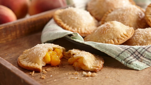 Ginger-Peach-Mini-Pies-576x324
