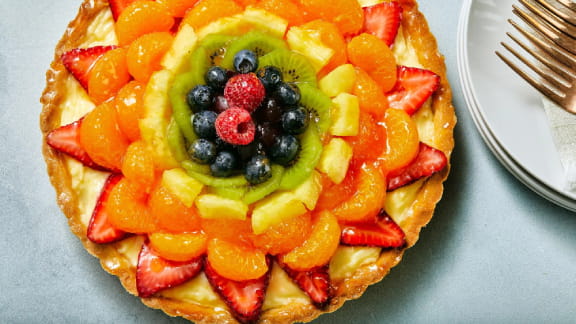 Rainbow-Fruit-Tart-576x324