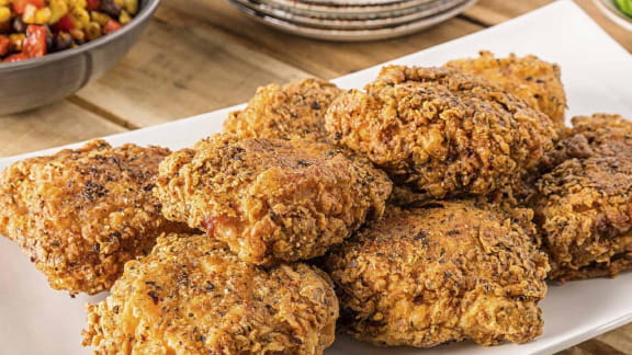 Crunchy-Southern-Buttermilk-Fried-Chicken-576x324