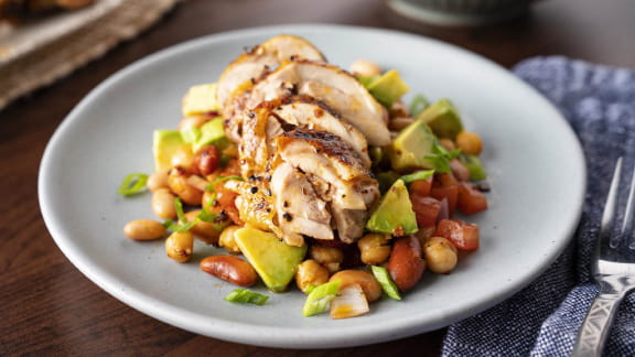 Southwest-Bean-Salad-with-Grilled-Chicken-Thighs-576x324