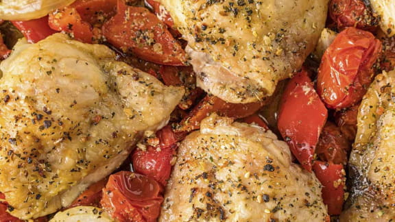 Tuscan-Roasted-Chicken-and-Vegetables-576x324
