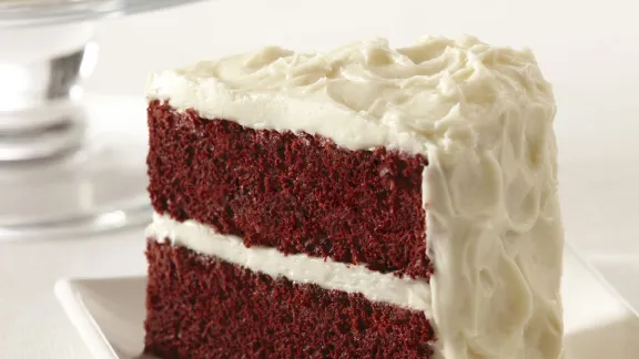 Easy-Red-Velvet-Cake-with-Vanilla-Cream-Cheese-Frosting