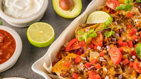 turkey-chili-nachos