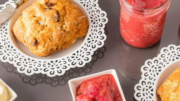 Ginger Lovers' Rhubarb Freezer Jam