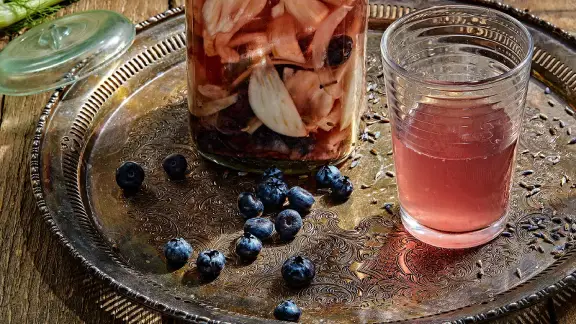 Blueberry-Vanilla-Lemonade-Shaved-Ice-Mocktail