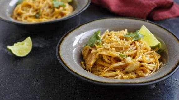 easy-chicken-dinner-pad-thai
