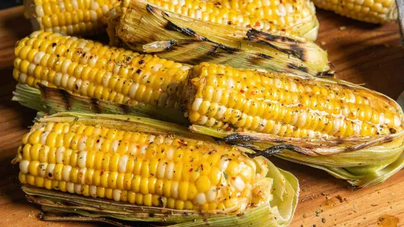 Grilled Corn with Spicy Honey Butter