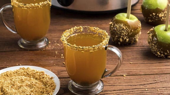 Salted_Caramel_Apple_Cocktail
