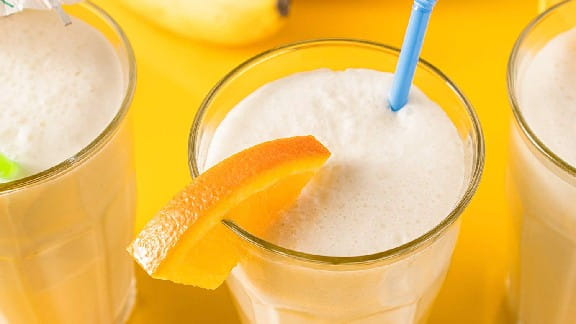 banana-coconut-Smoothie-576X324