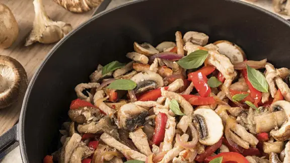 Pork-Stir-Fry-with-Fresh-Mushrooms