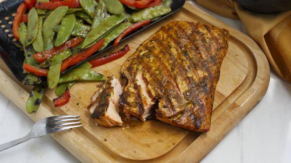 Canadians-Love-Grilled-Salmon-Recipes-576x324