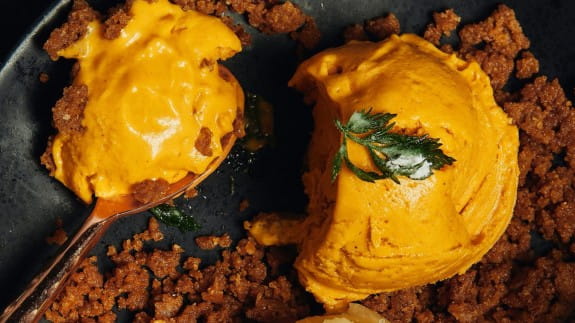 PPB-carrot-ice-cream-575x323