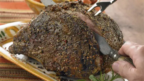 Peppered-Herb-Rib-Roast
