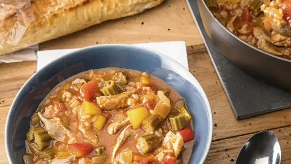 SLOW COOKER SOUTHWESTERN GUMBO 