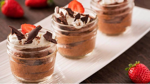 Orange-Chocolate-Mousse-with-Strawberries