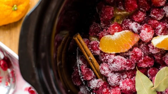 Thanksgiving-cranberry-slowcooker