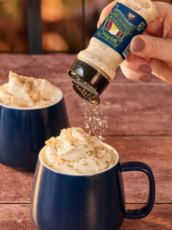 butterbeer finishing sugar shake on white hot chocolate