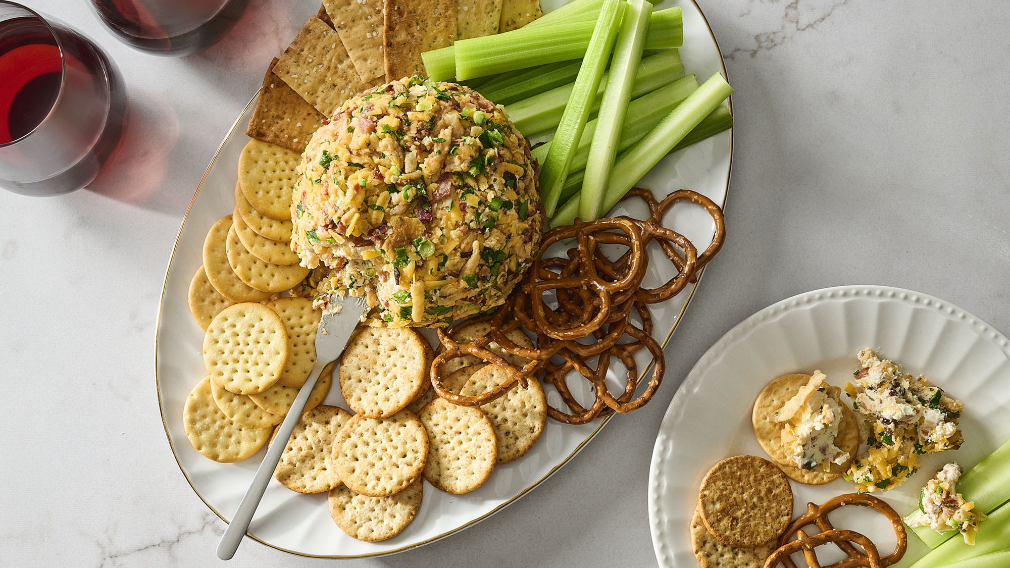 crispy bacon cheddar cheese ball