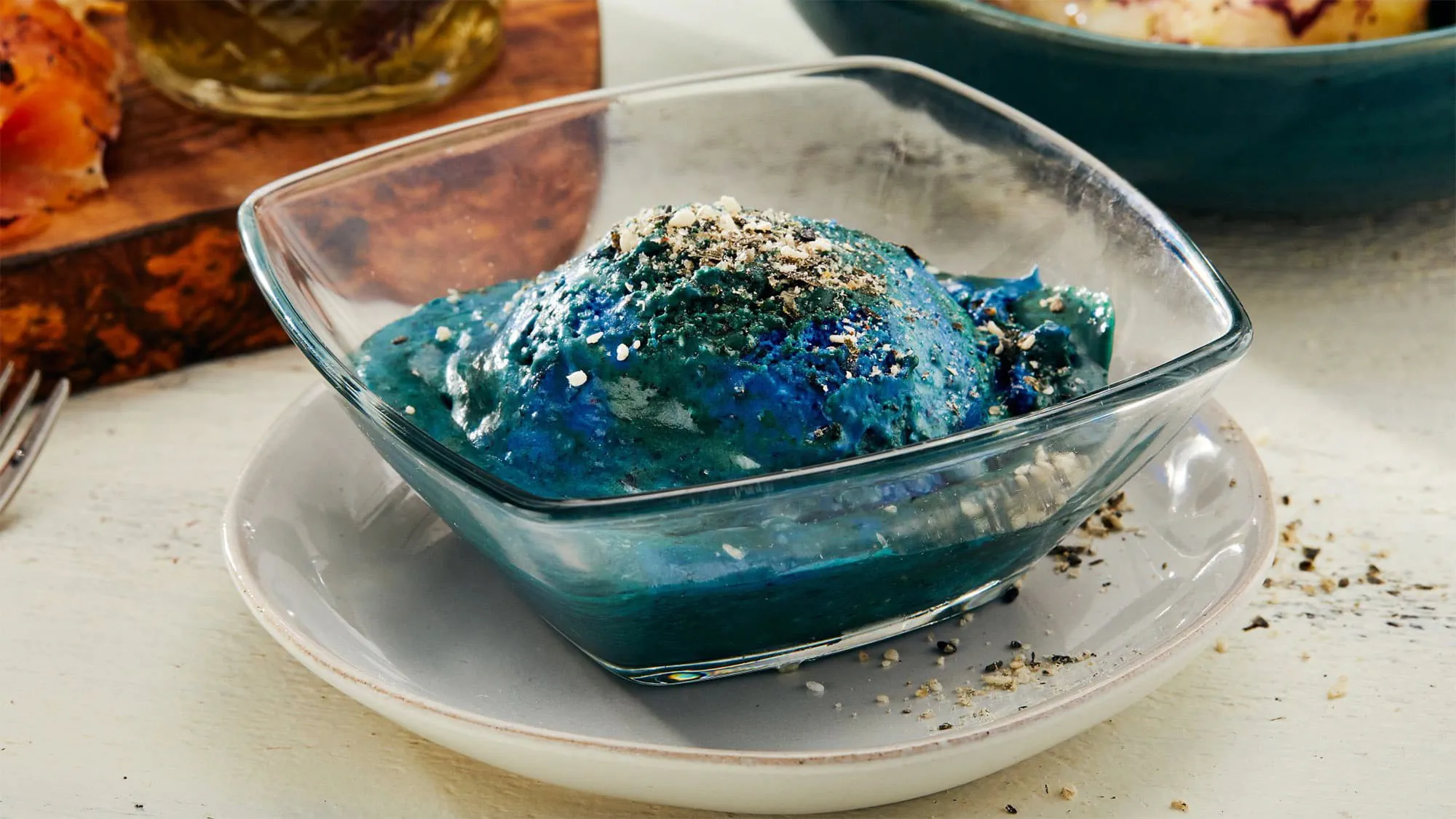 FF21_Underwater-under-discovered_spirulina-ice-cream-1_2000x1125