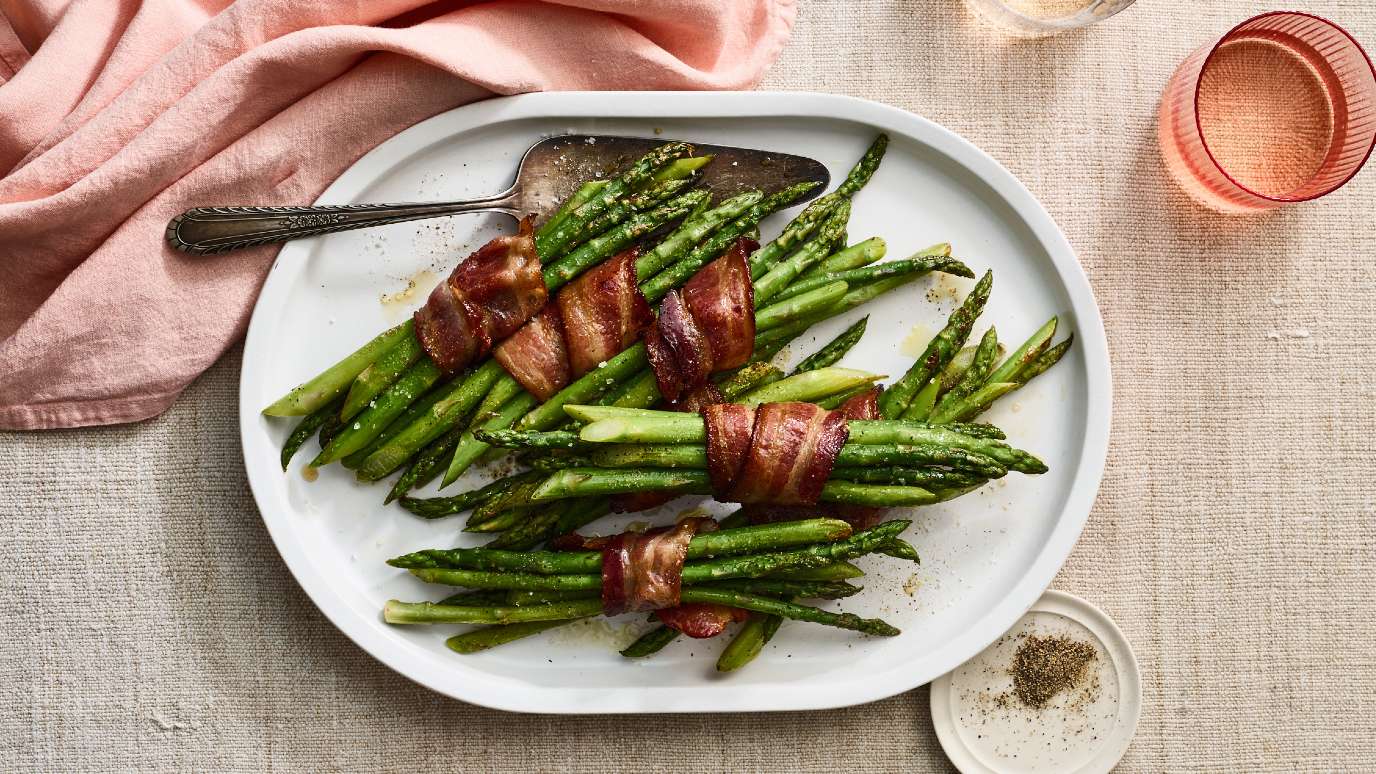 bacon wrapped asparagus bundles