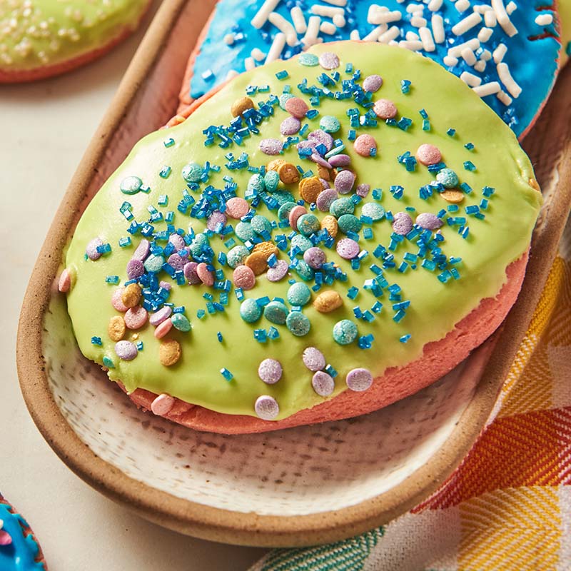 Easter cookies with frosting
