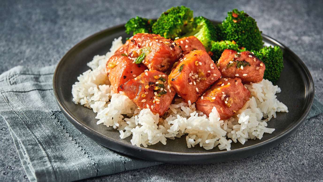 Hot Honey Garlic Glazed Salmon Bites