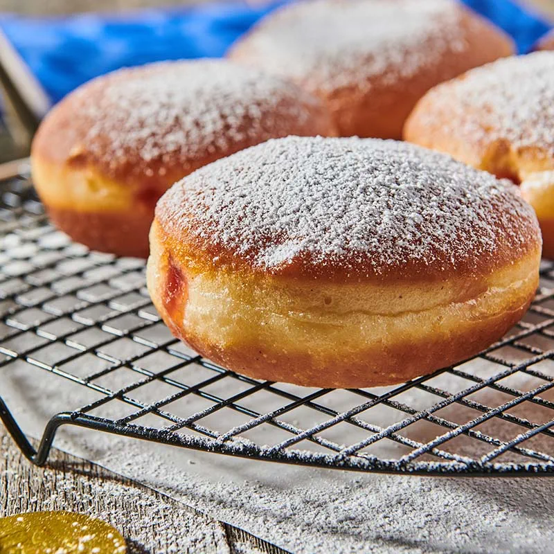 Sufganiyots (beignets la confiture) Sufganiyots (beignets la confiture)